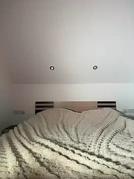 AlyraMoon live cam
