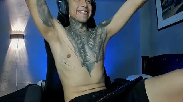 Travtanner live cam