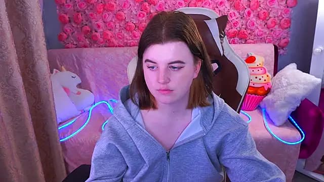 KristiFoxy live cam