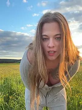 Luna_Lynn live cam