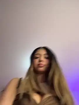 HoneyMollyX live cam