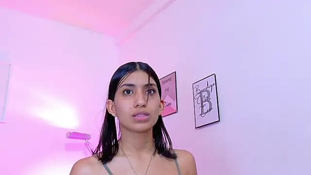 littlee_emilyy_ live cam