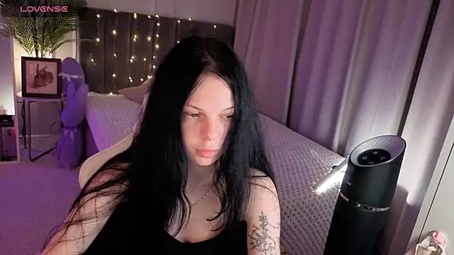 Vivi_Vivian live cam on Stripchat