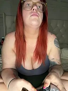 CurvyGirlMyla live cam