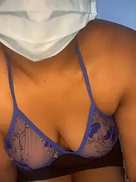Kushiee_Live live cam