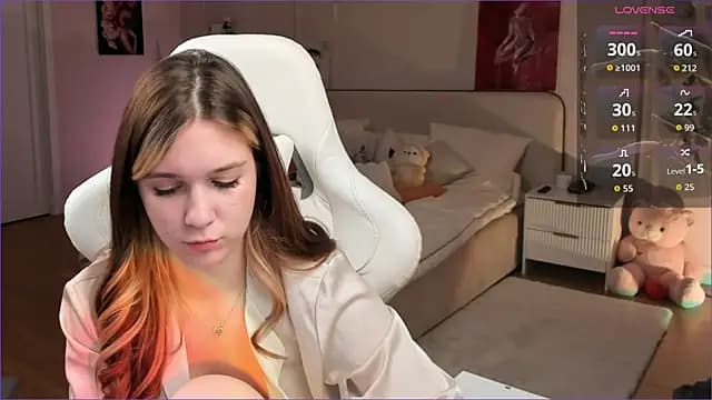 Frau_Lina live cam