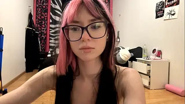 WifeAileen live cam