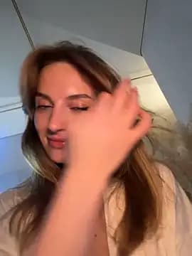 -AngelAri live cam
