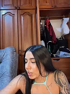 KaditaNavarro live cam