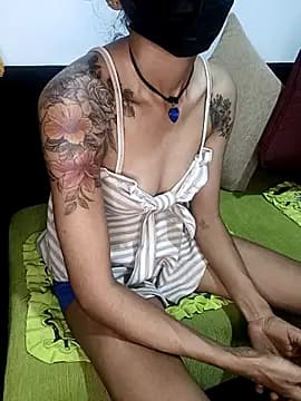 emali_baba live cam