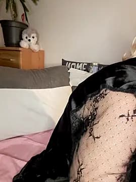 Blond_lady_czech live cam