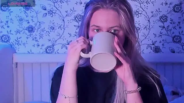 AngelAnty live cam