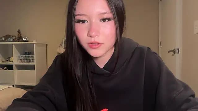 luvvivii live cam