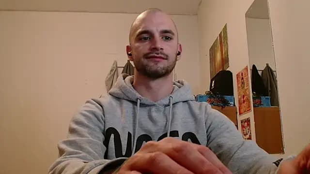 OskarBreno live cam