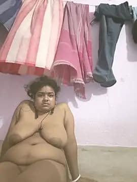Deborbhavi222 live cam