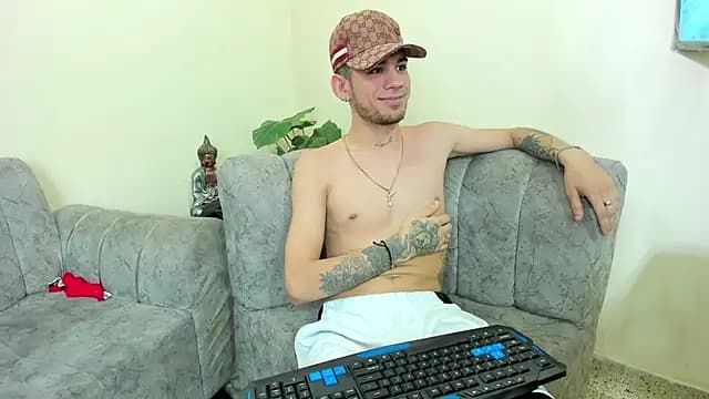 Hard_dirty_top3 live cam on Stripchat