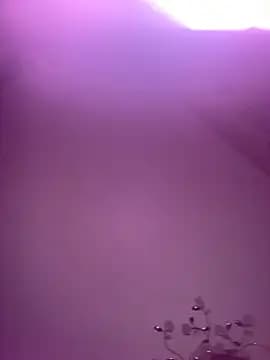 LeslyJouretdy live cam