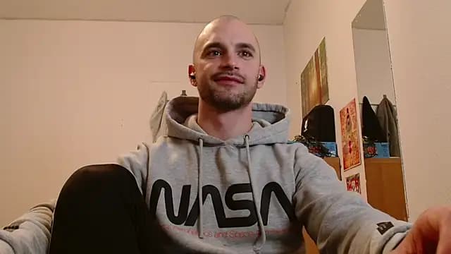 OskarBreno live cam