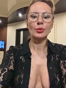 Tania201243 live cam