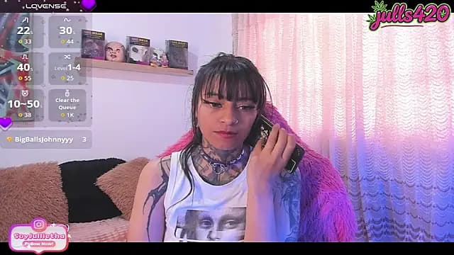 Julls420_ live cam