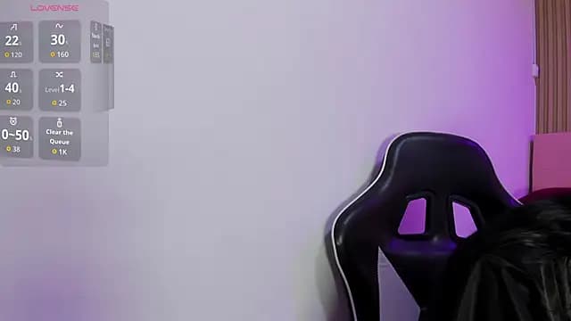 Amiee_Kovva live cam on Stripchat