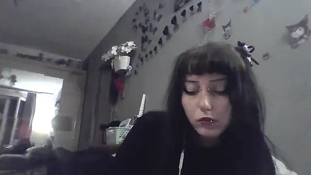 ChargedReign live cam