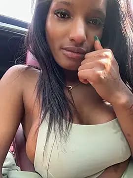 NicoleCocksXXX live cam on Stripchat