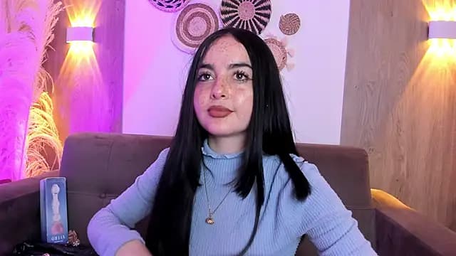 Ashleypetit live cam