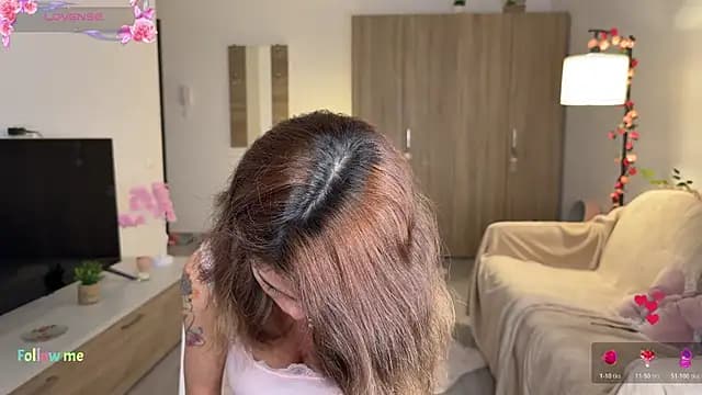 AyanaLys live cam