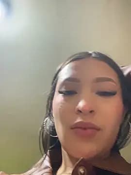 Itze_Mua live cam