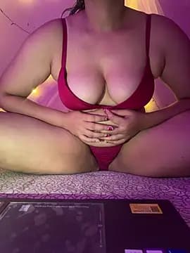 Aayaat__ live cam