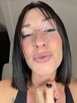 lola_tentatiion live cam