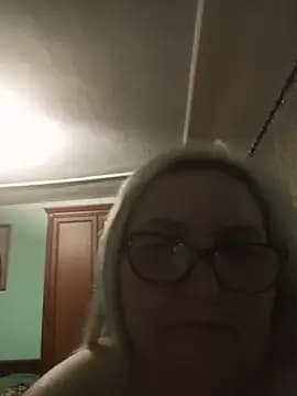 AureliaSky598 live cam