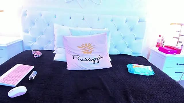 briny_saez live cam