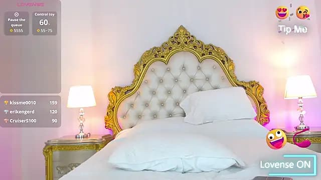GiselleLeiner live cam on Stripchat