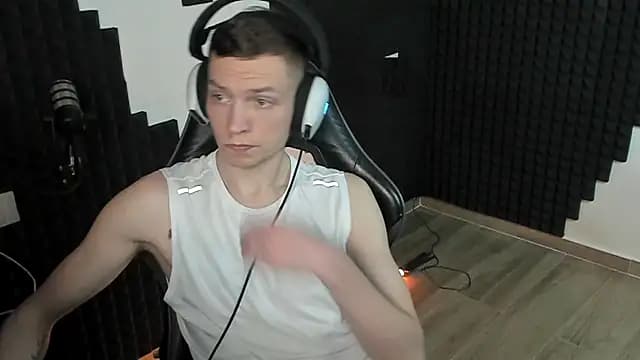 More_than_friend live cam