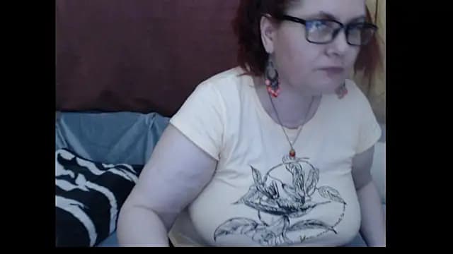 PlayfullMature live cam