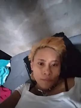 Hornyshow1 live cam