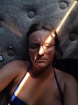 Queenle91 live cam
