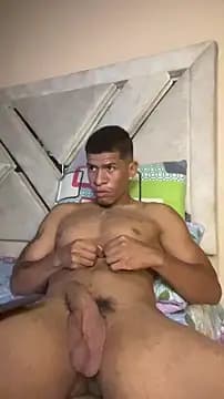 antonio_aguilarx live cam