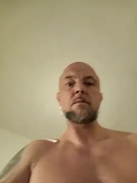 HornyDaddyMuscle live cam