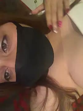 Tasty_LushDesire live cam
