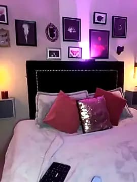 Leah_cherry live cam