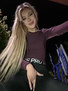 AlyssaFoxx_ live cam