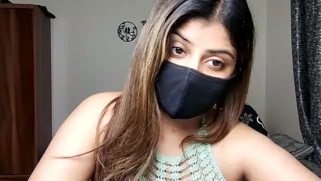 Hot-Shivangi live cam