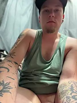 Tattoodaddycumslut live cam