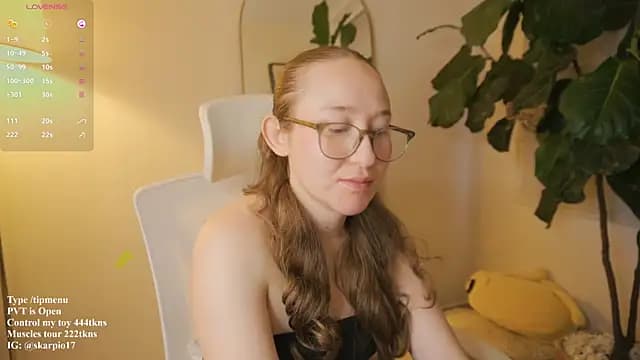 Scarlett_NoirMuse live cam