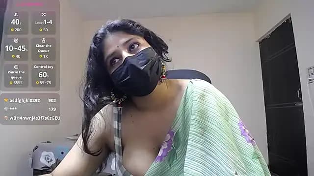 -Queenie live cam