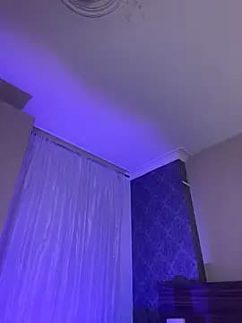 MiilaBlake live cam