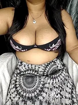 Curvy_Pooja live cam
